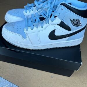 Nike Air Jordan Shoes Size 8.5 in men size.